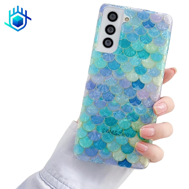 Funda Escamas + Mica para iPhone Brillo Mujer Case Ligera 3D