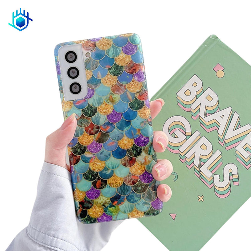 Funda Escamas + Mica para iPhone Brillo Mujer Case Ligera 3D